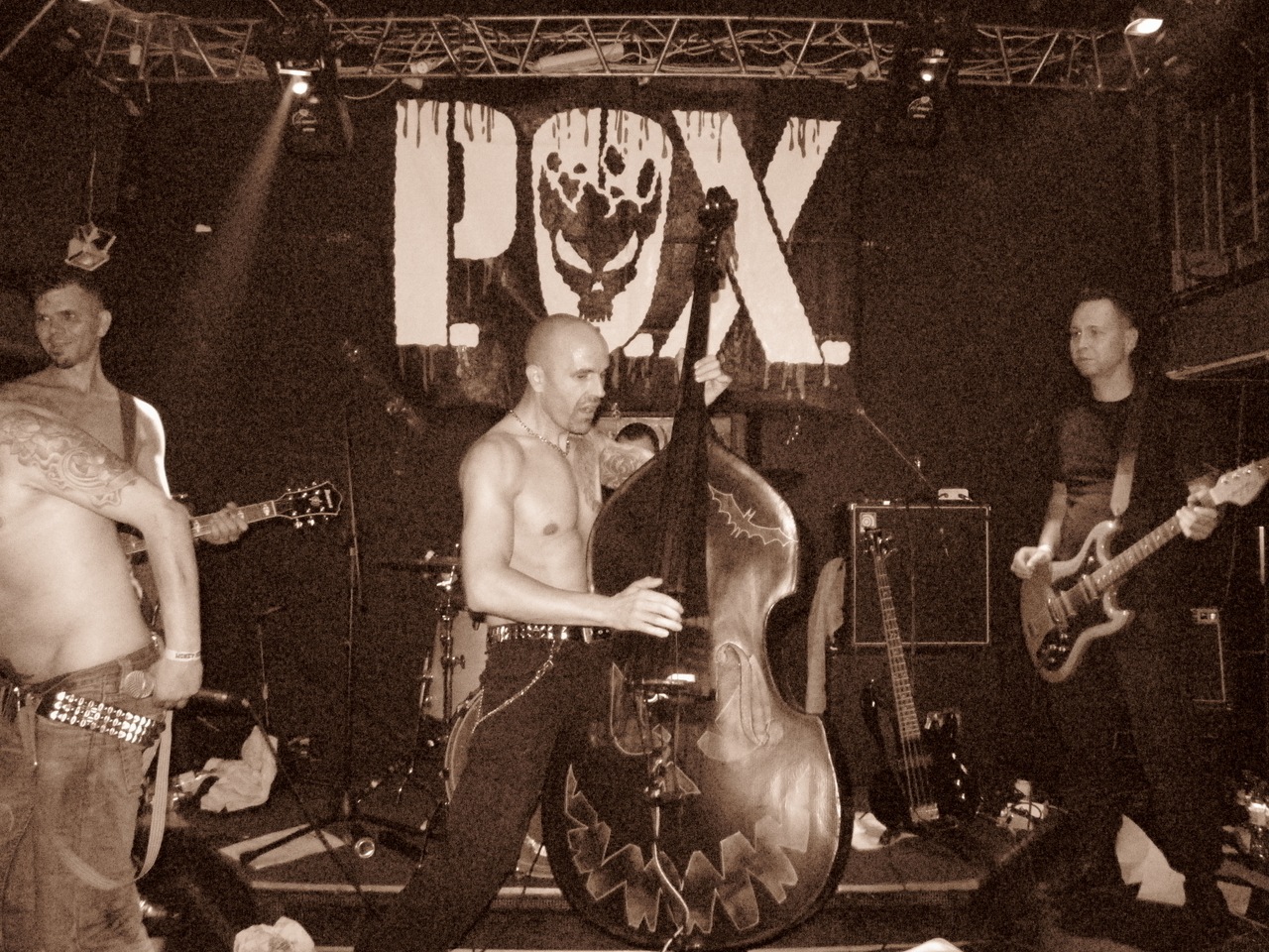 фотографии c концерта POX, psychobilly, punkabilly